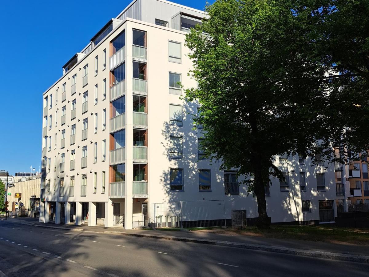 Ydinkeskustassa Saunallinen Huoneisto Kahdessa Tasossa 쿠오피오 외부 사진